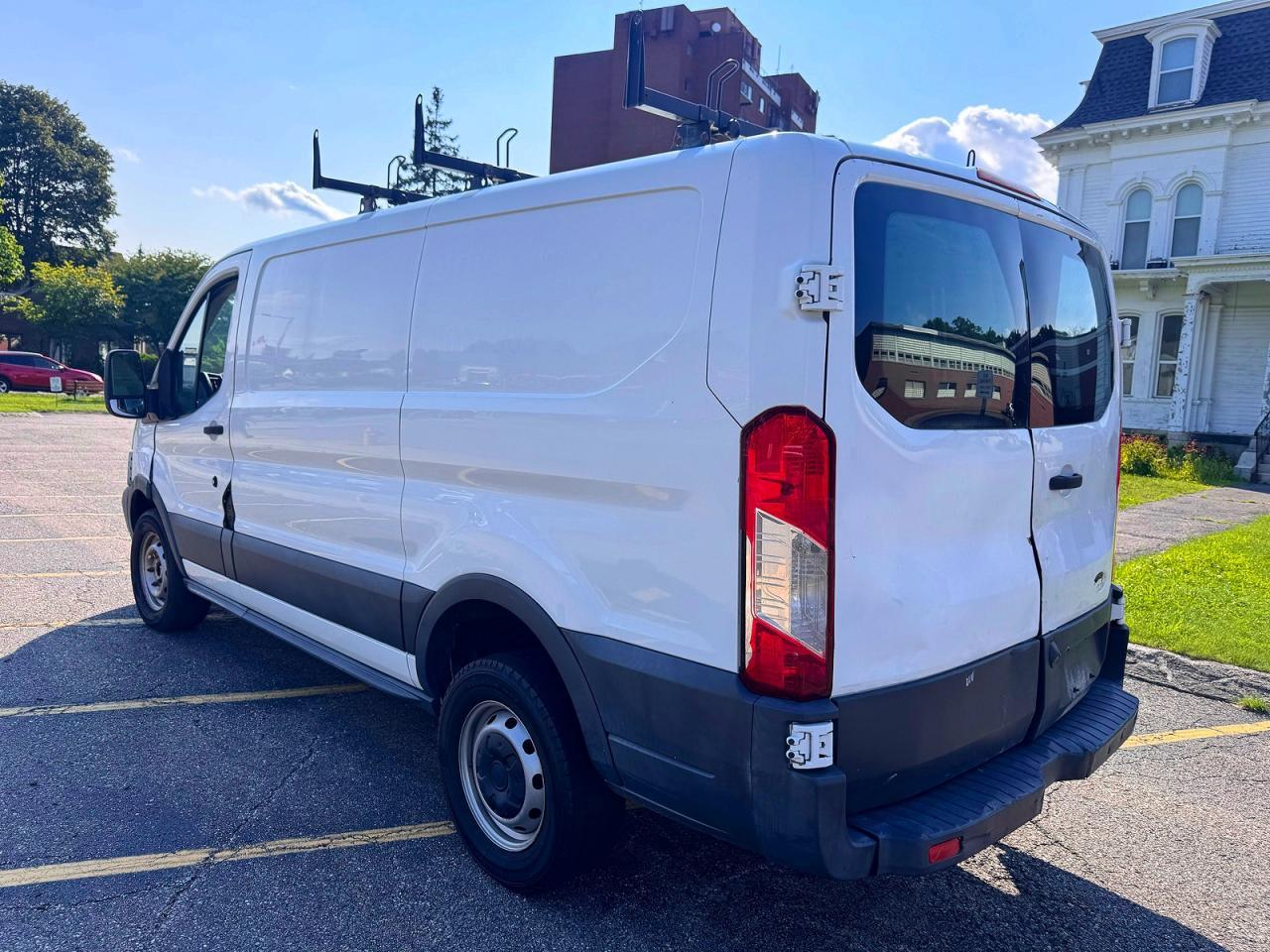 2015 Ford Transit T-150 - Image 3