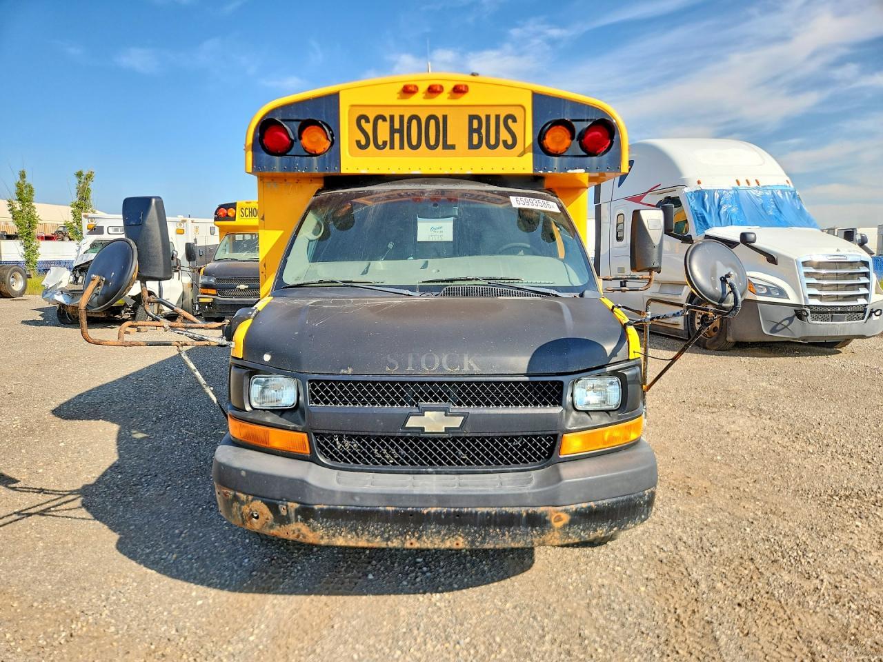 2011 Chevrolet Express School Bus - Фото 5