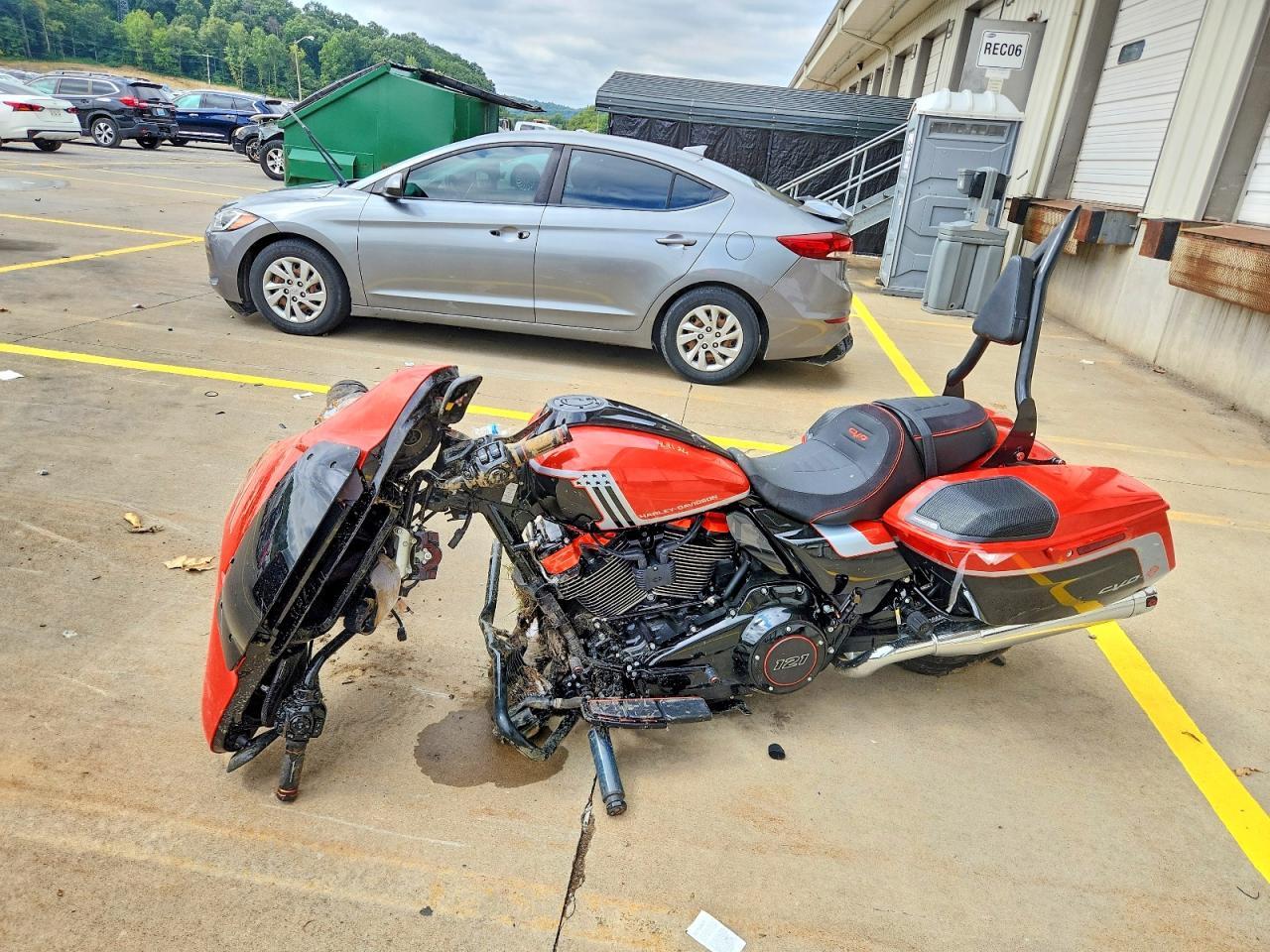 2024 Harley-Davidson Flhxse - Фото 3