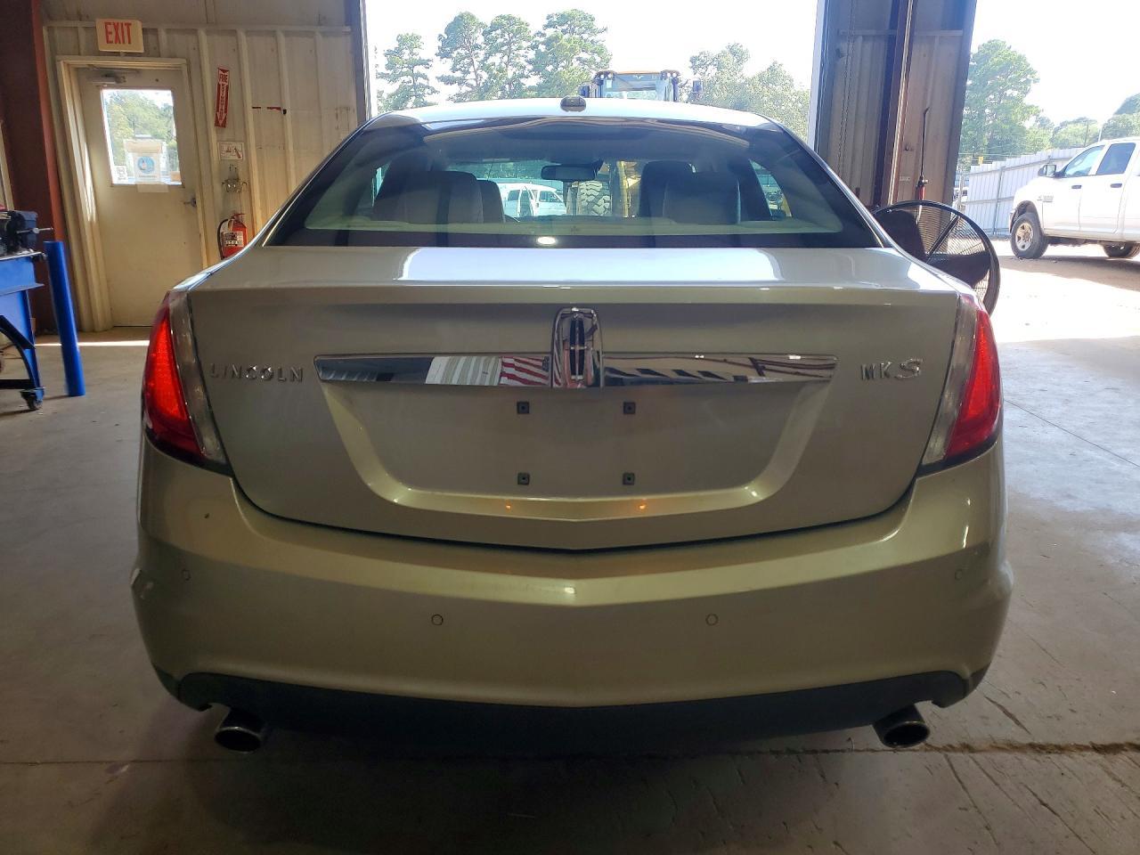 2011 Lincoln Mks - Image 6
