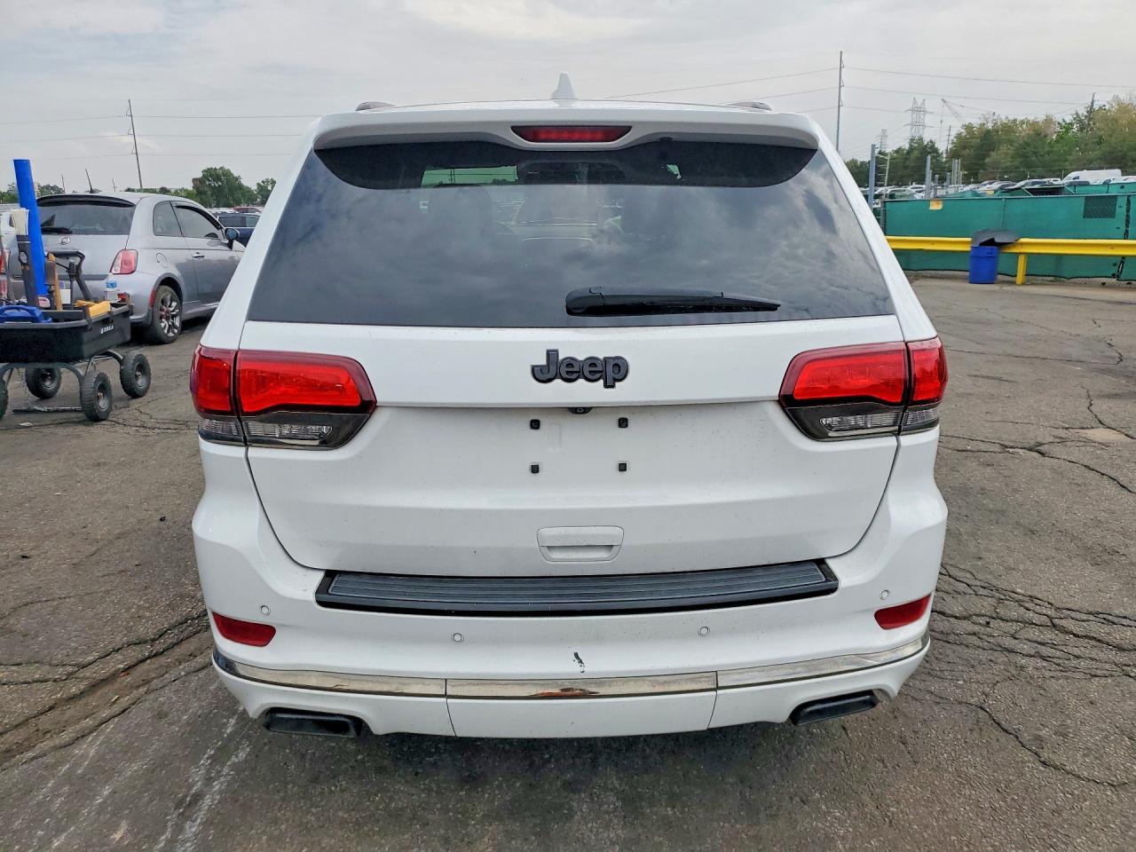 2016 Jeep Grand Cherokee Overland - Image 6