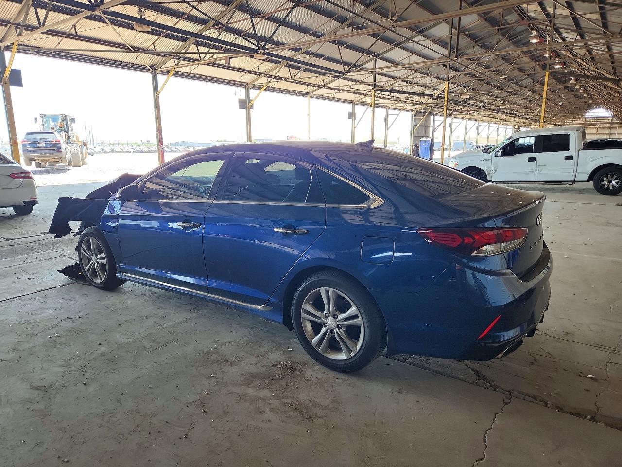2019 Hyundai Sonata Sport - Фото 2