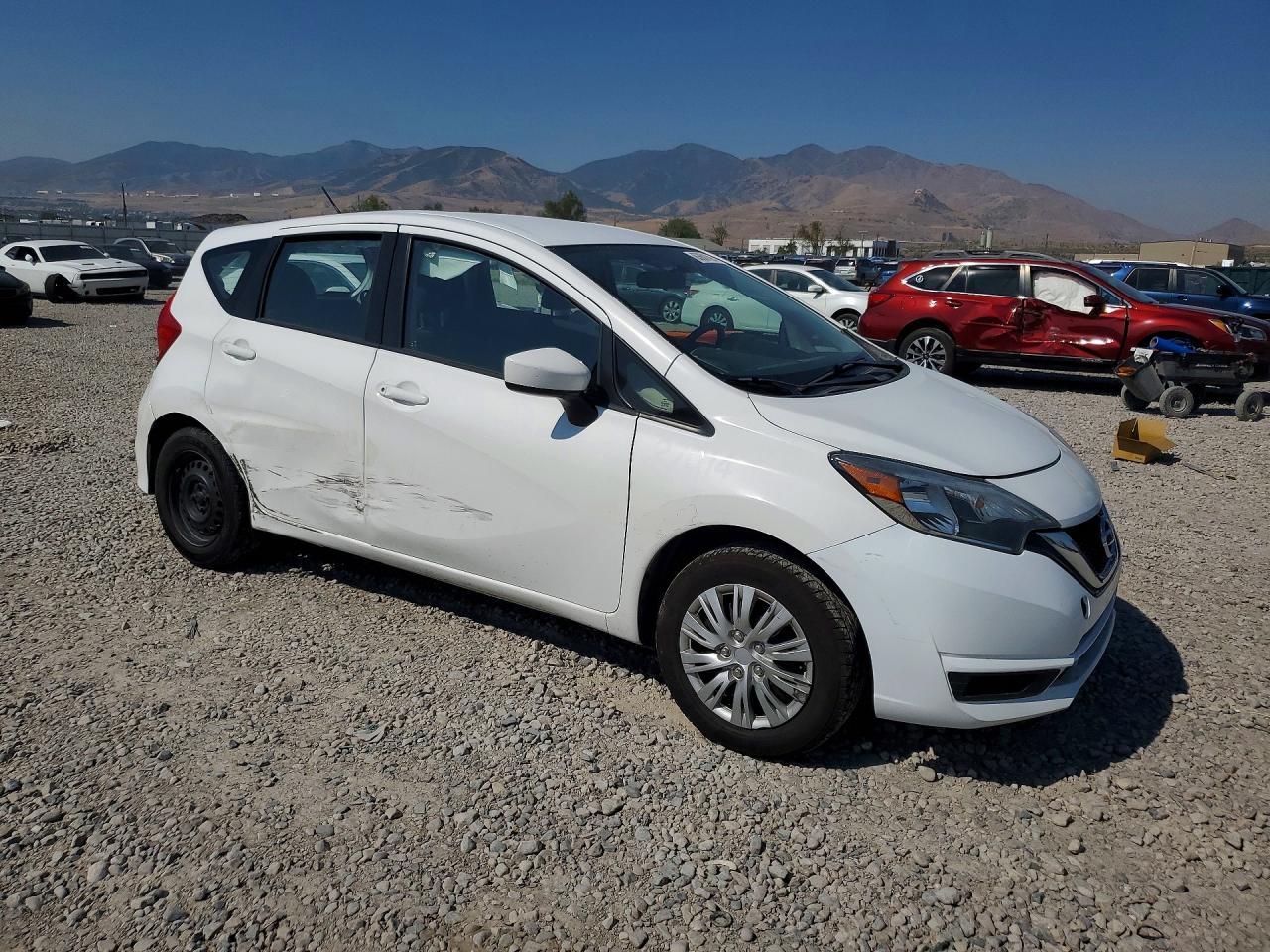2018 Nissan Versa Note S - Фото 4