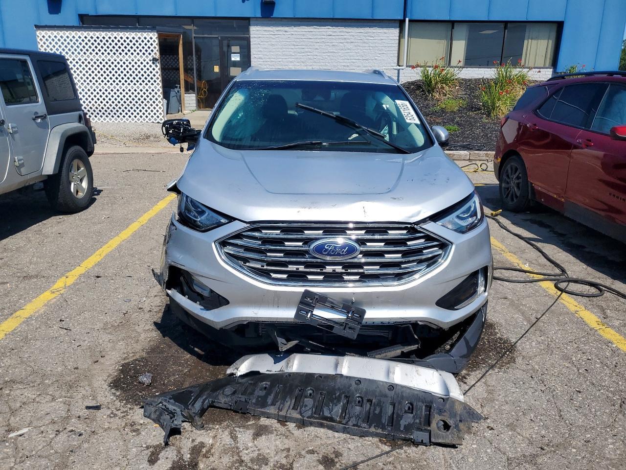 2019 Ford Edge Sel - Фото 5