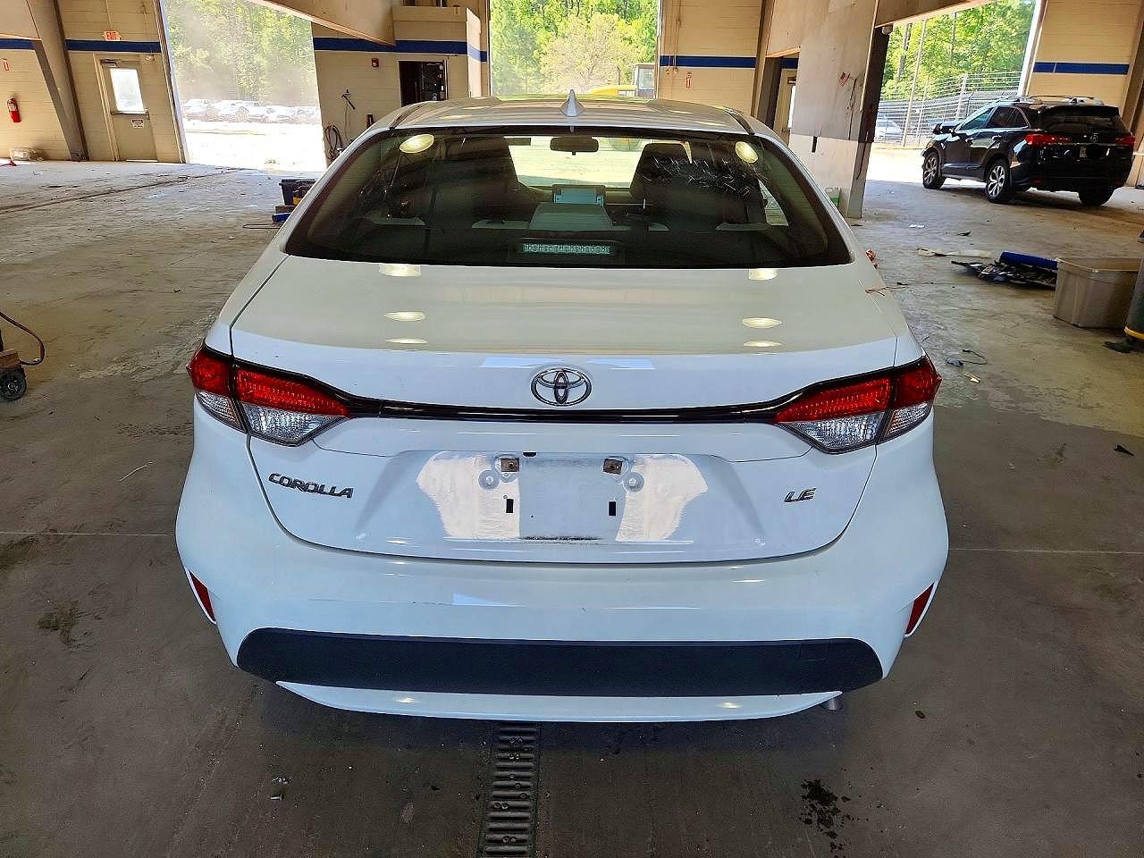 2021 Toyota Corolla Le - Фото 6