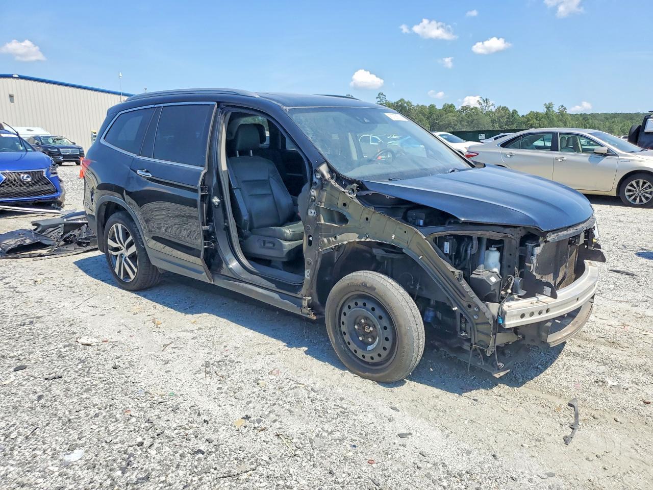 2018 Honda Pilot Elite - Image 4