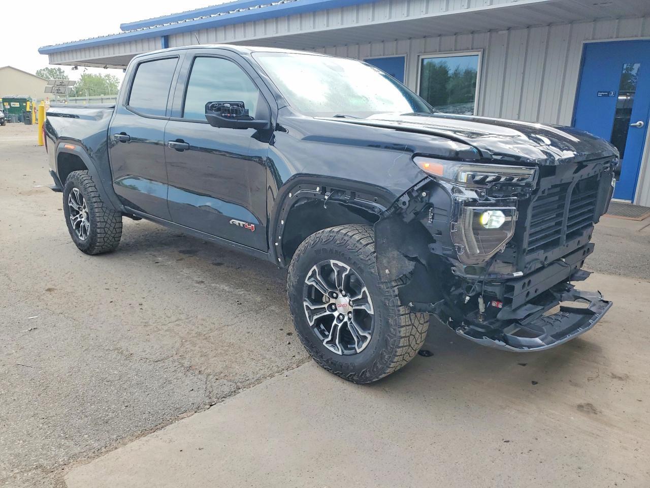 2024 GMC Canyon At4 - Фото 4