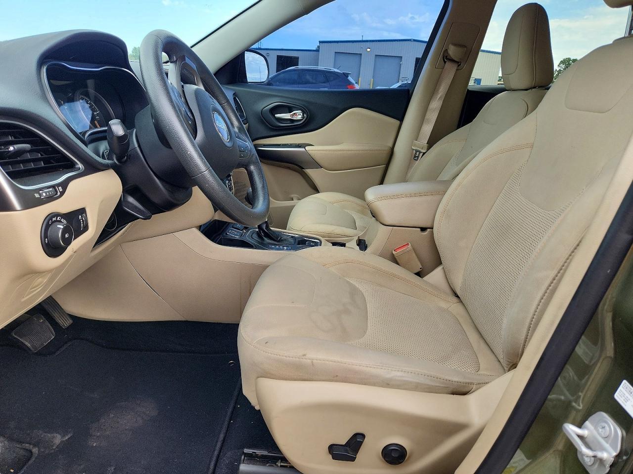 2019 Jeep Cherokee Latitude - Фото 7