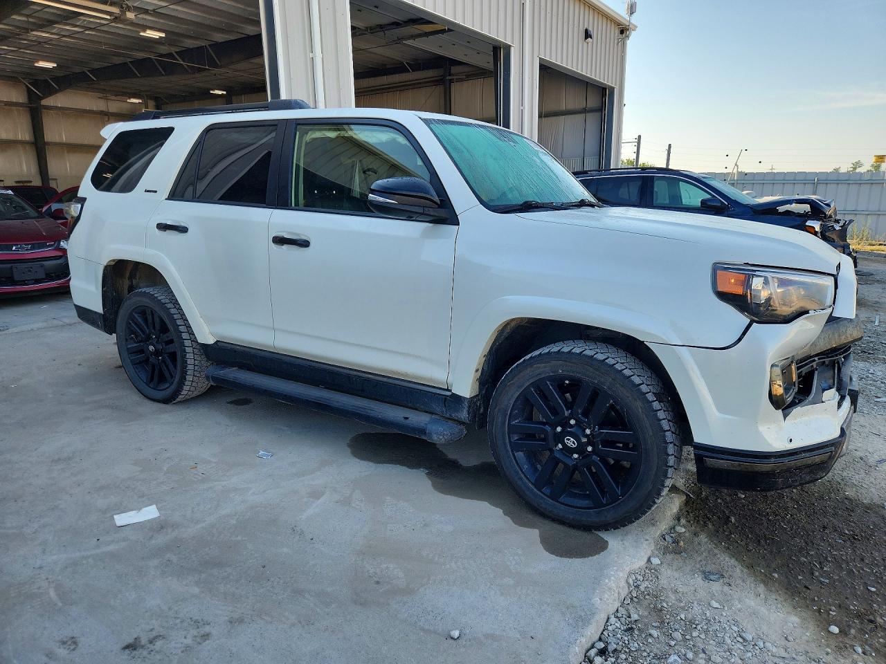 2019 Toyota 4Runner Limited Nightshade - Фото 4