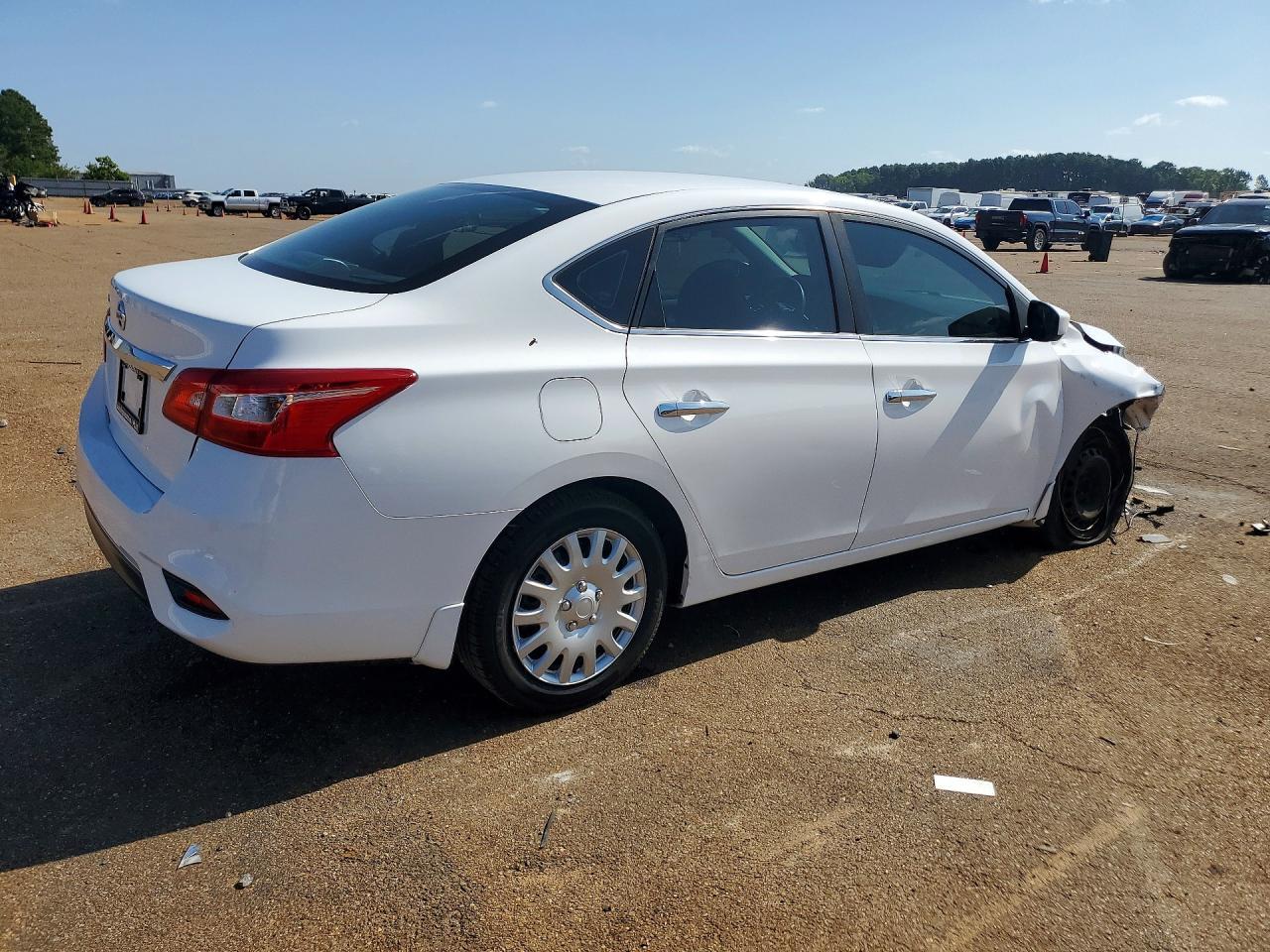 2019 Nissan Sentra S - Фото 3