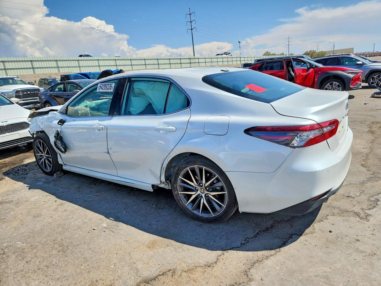 2024 Toyota Camry Xle - Фото 2