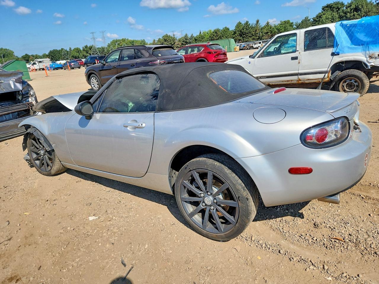 2007 Mazda Mx-5 Miata - Image 2