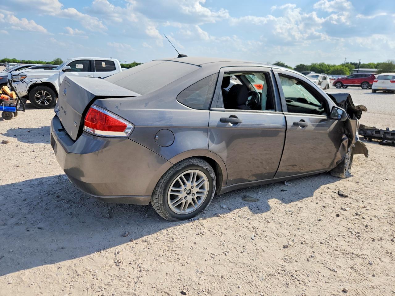 2011 Ford Focus Se - Фото 3
