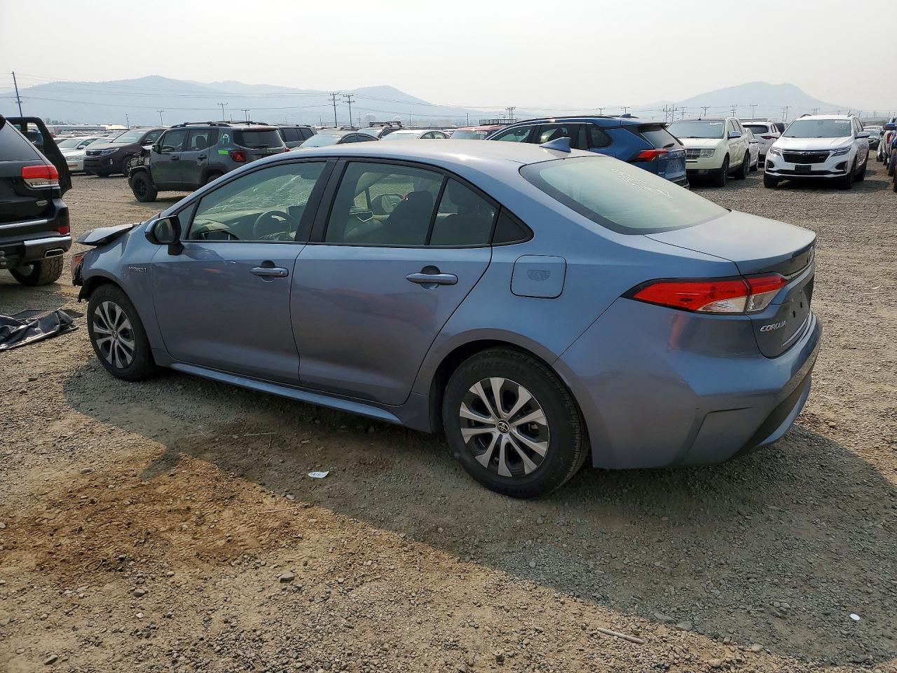 2021 Toyota Corolla Le - Фото 2