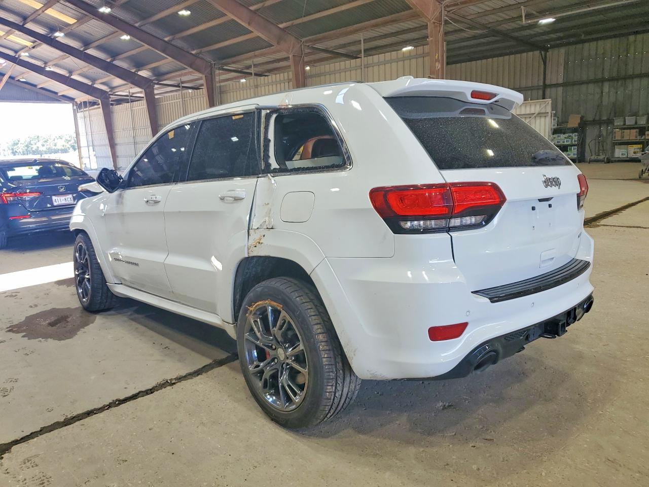 2015 Jeep Grand Cherokee Srt - Фото 2