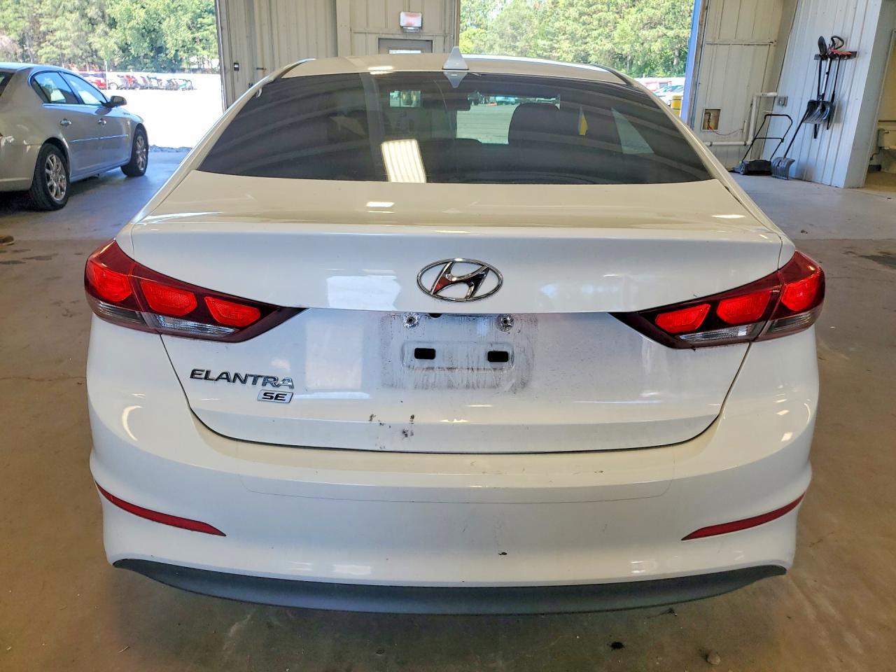 2017 Hyundai Elantra Se - Image 6