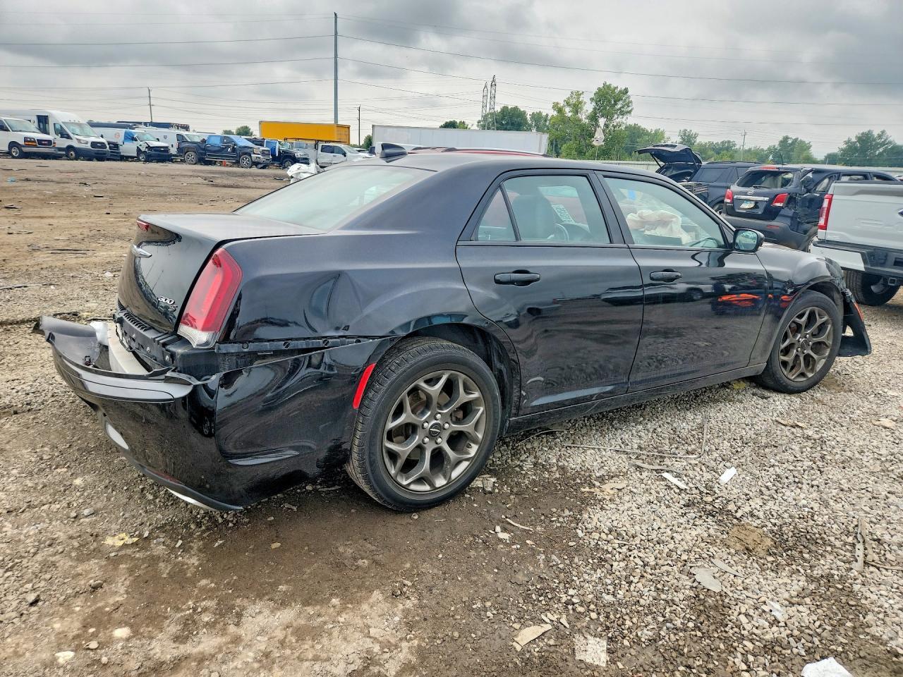 2016 Chrysler 300 S - Image 3