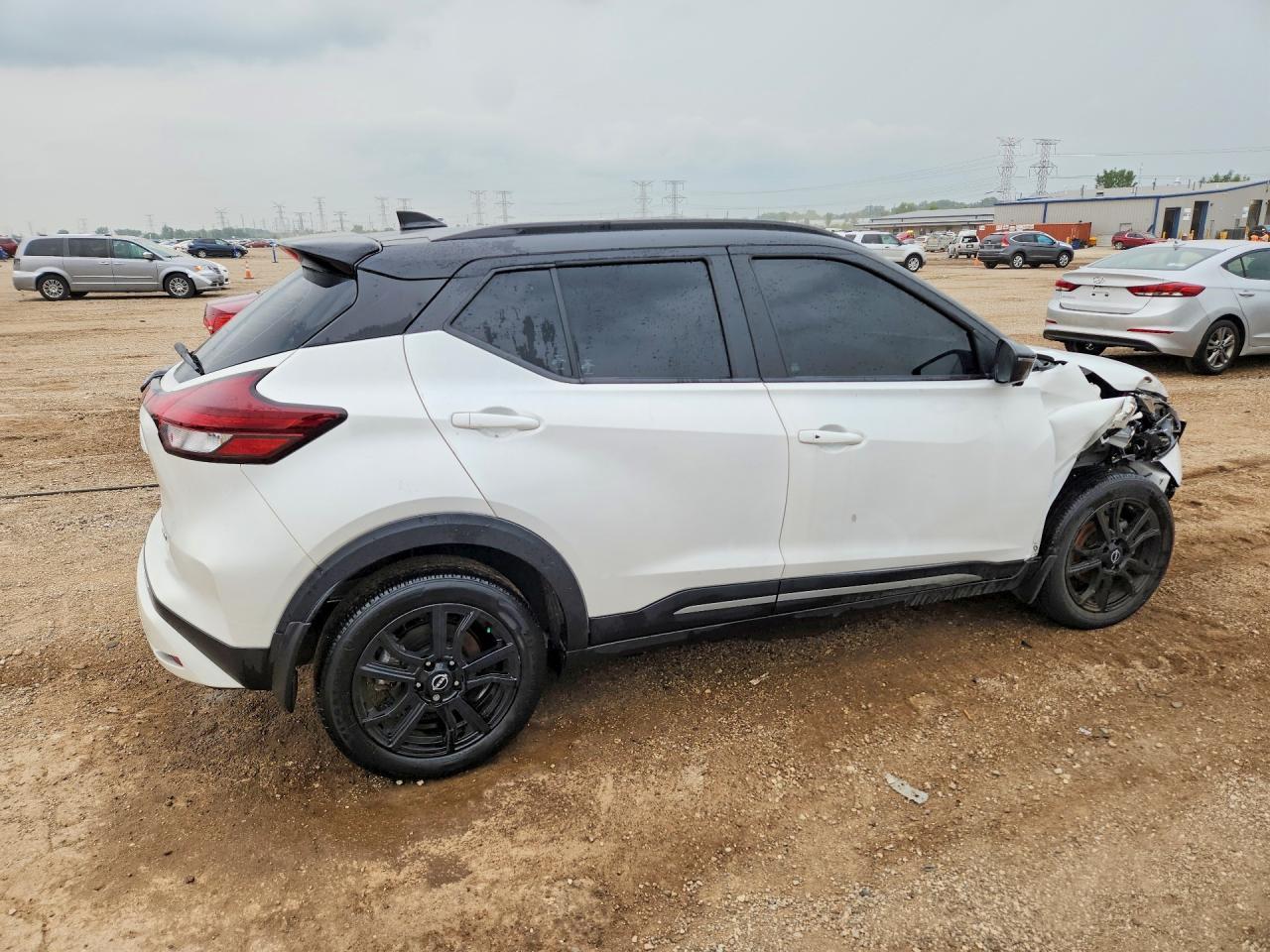 2024 Nissan Kicks Sr - Фото 3