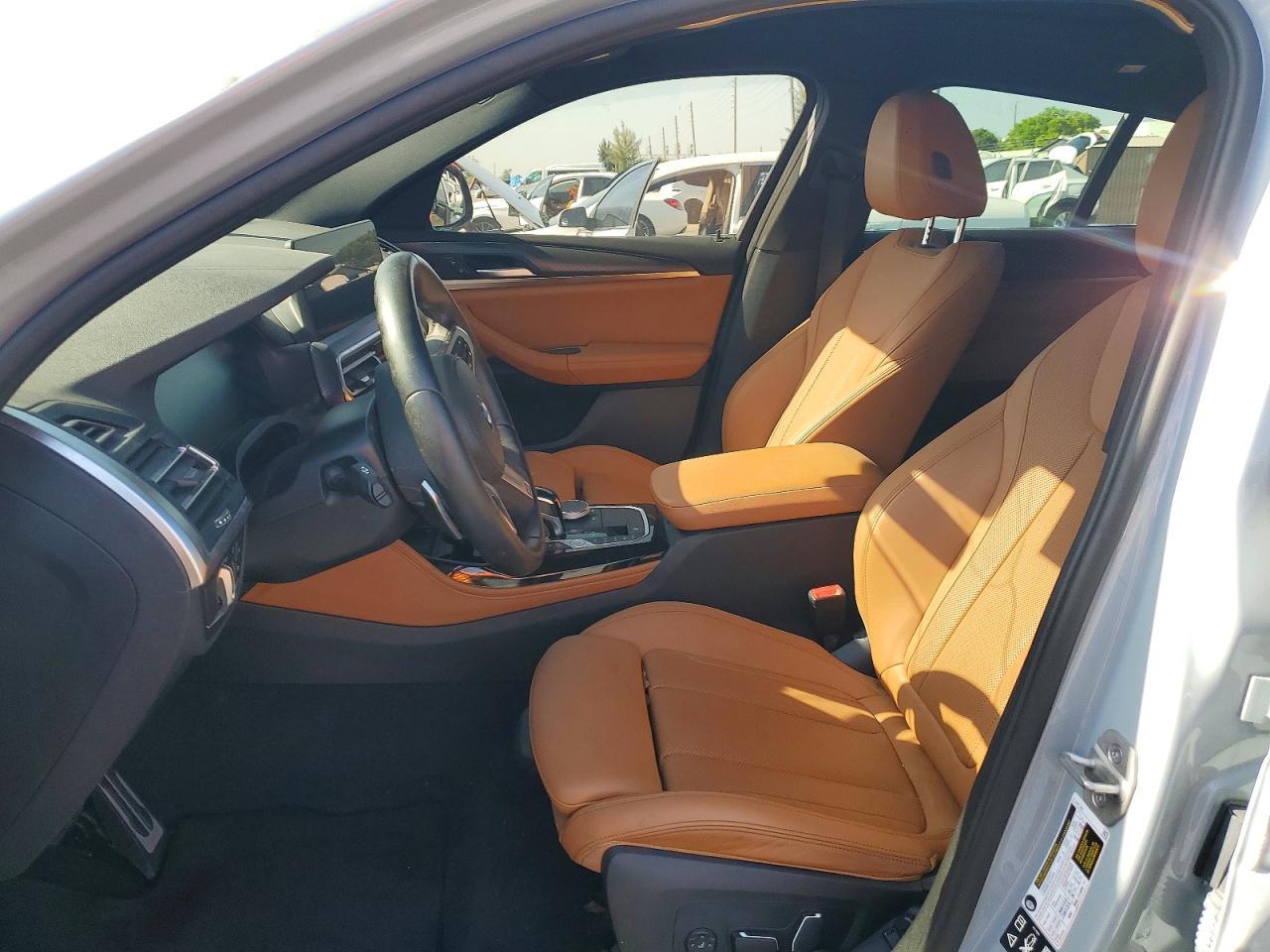 2024 BMW X4 xDrive30I - Image 7