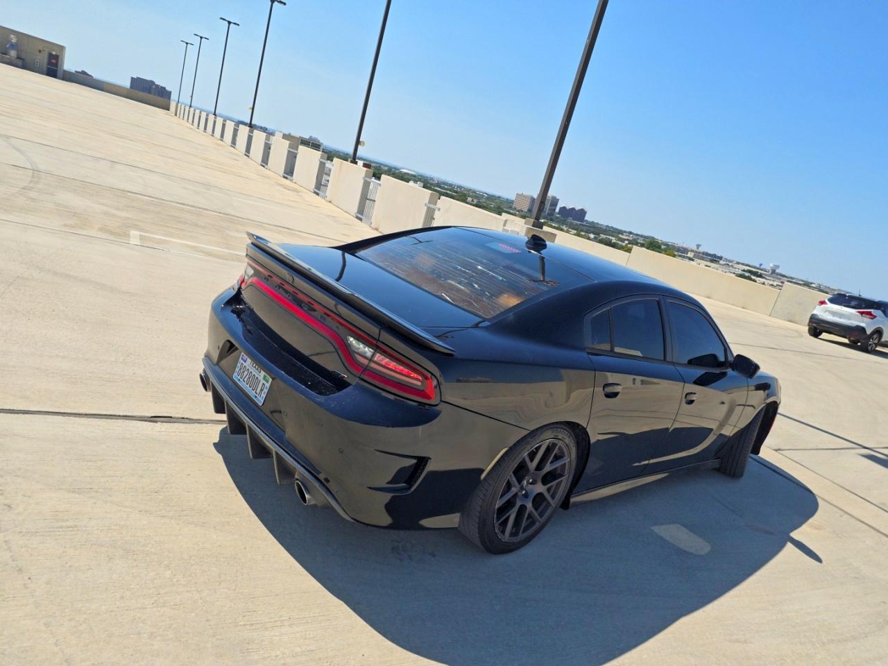 2017 Dodge Charger R - Фото 4