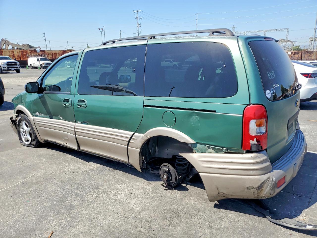 2000 Pontiac Montana - Фото 2