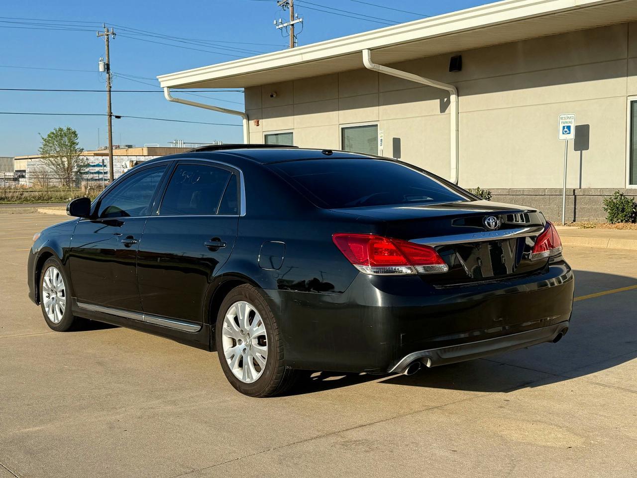 2011 Toyota Avalon Base - Фото 3