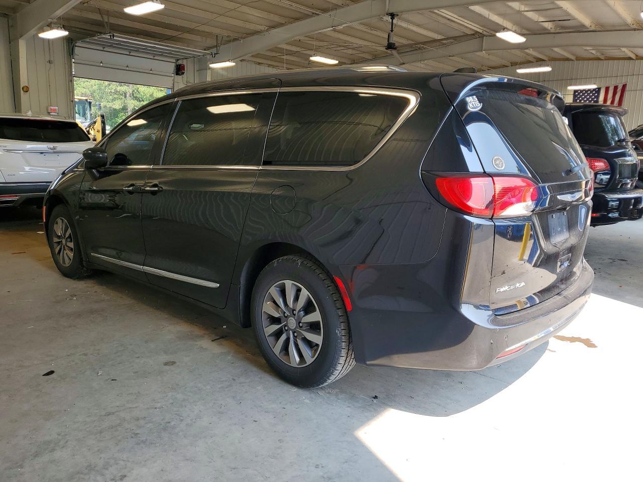 2020 Chrysler Pacifica Touring L Plus - Image 2