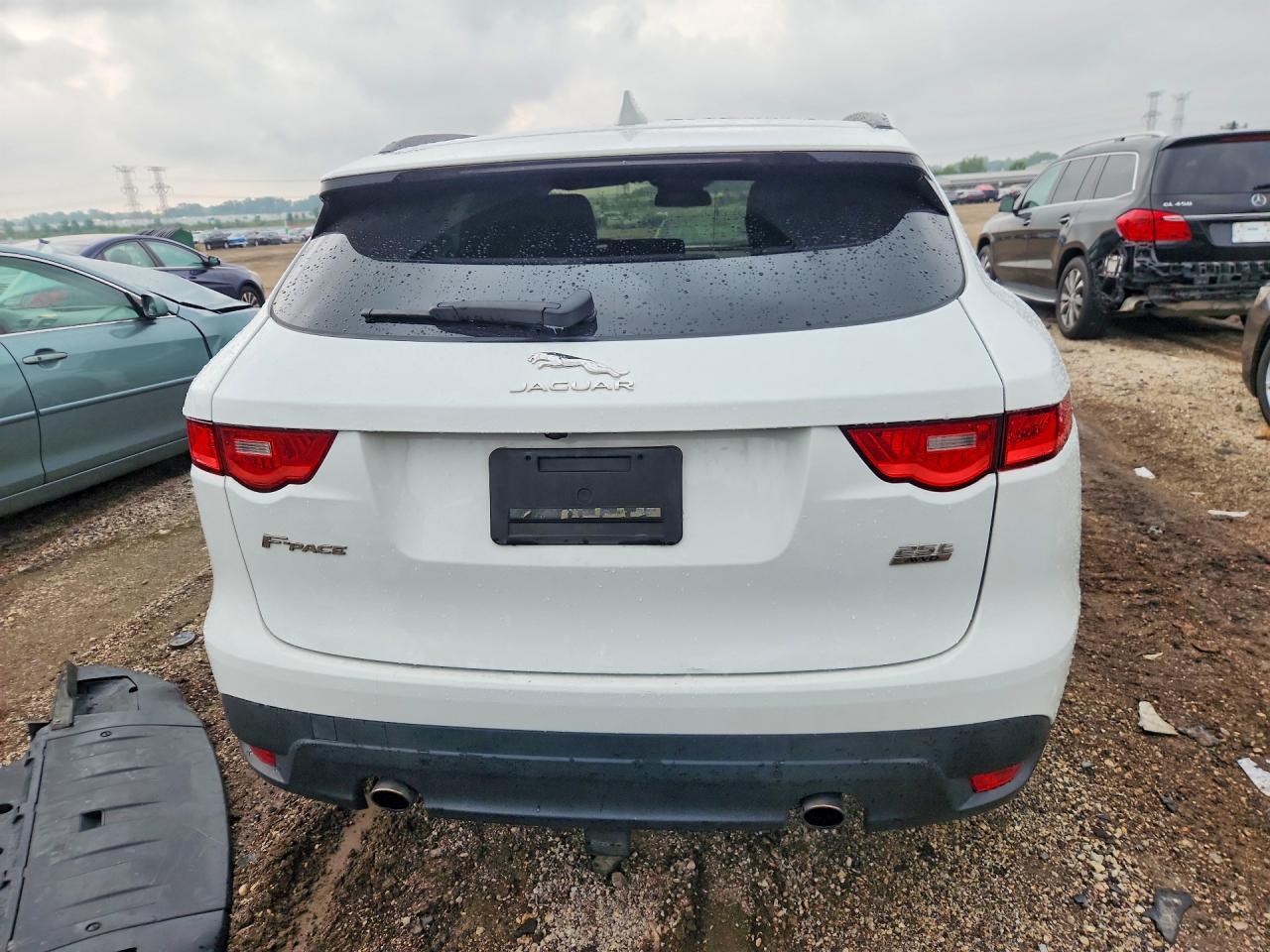 2018 Jaguar F-Pace Prestige - Image 6