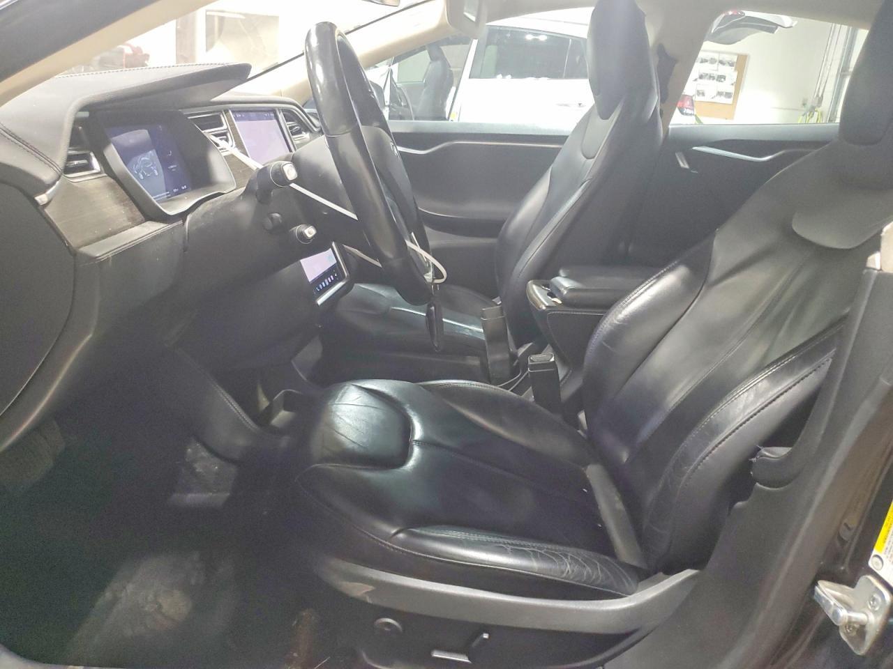 2015 Tesla Model S 85D - Image 7