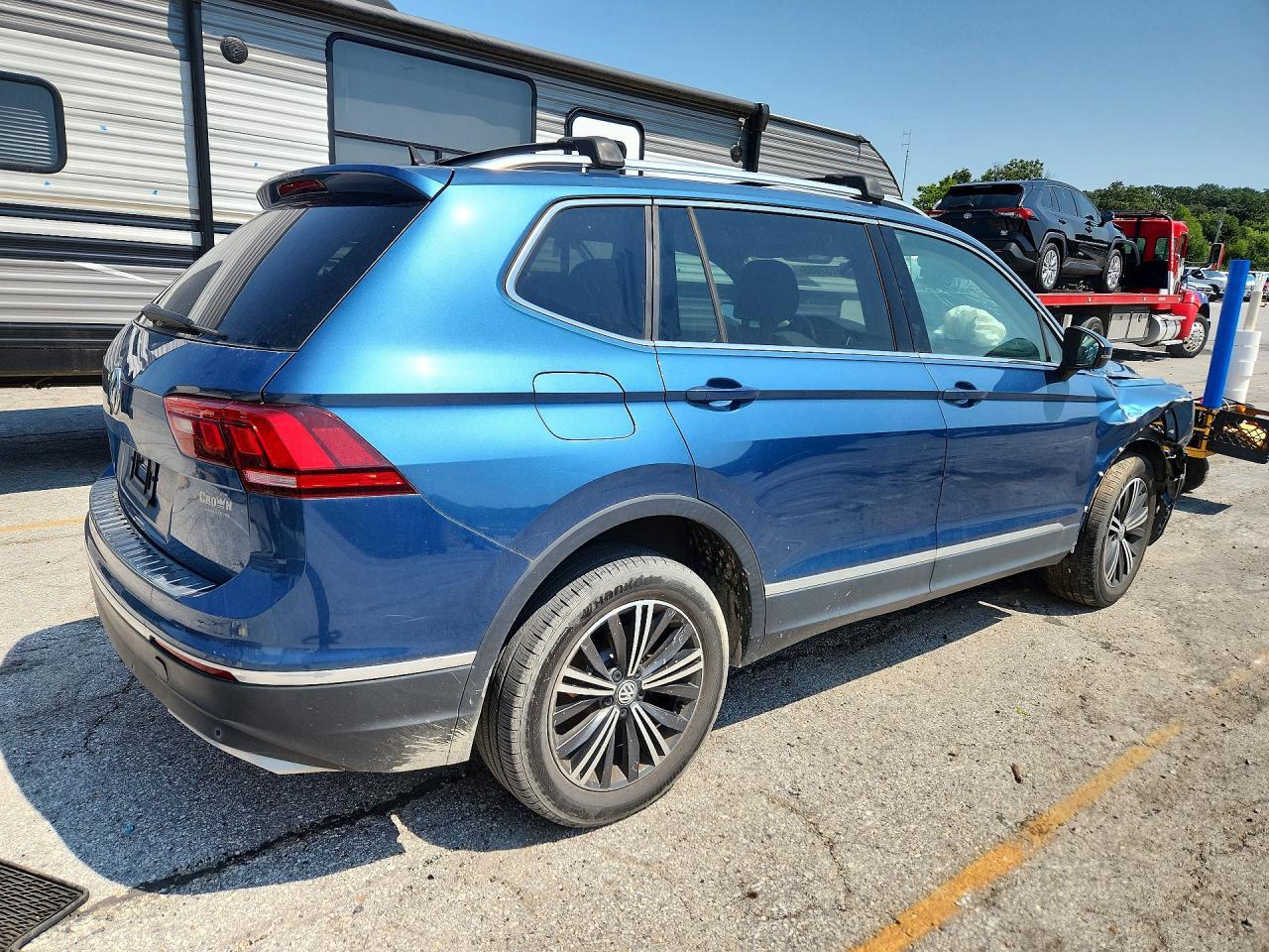 2019 Volkswagen Tiguan Se - Фото 3