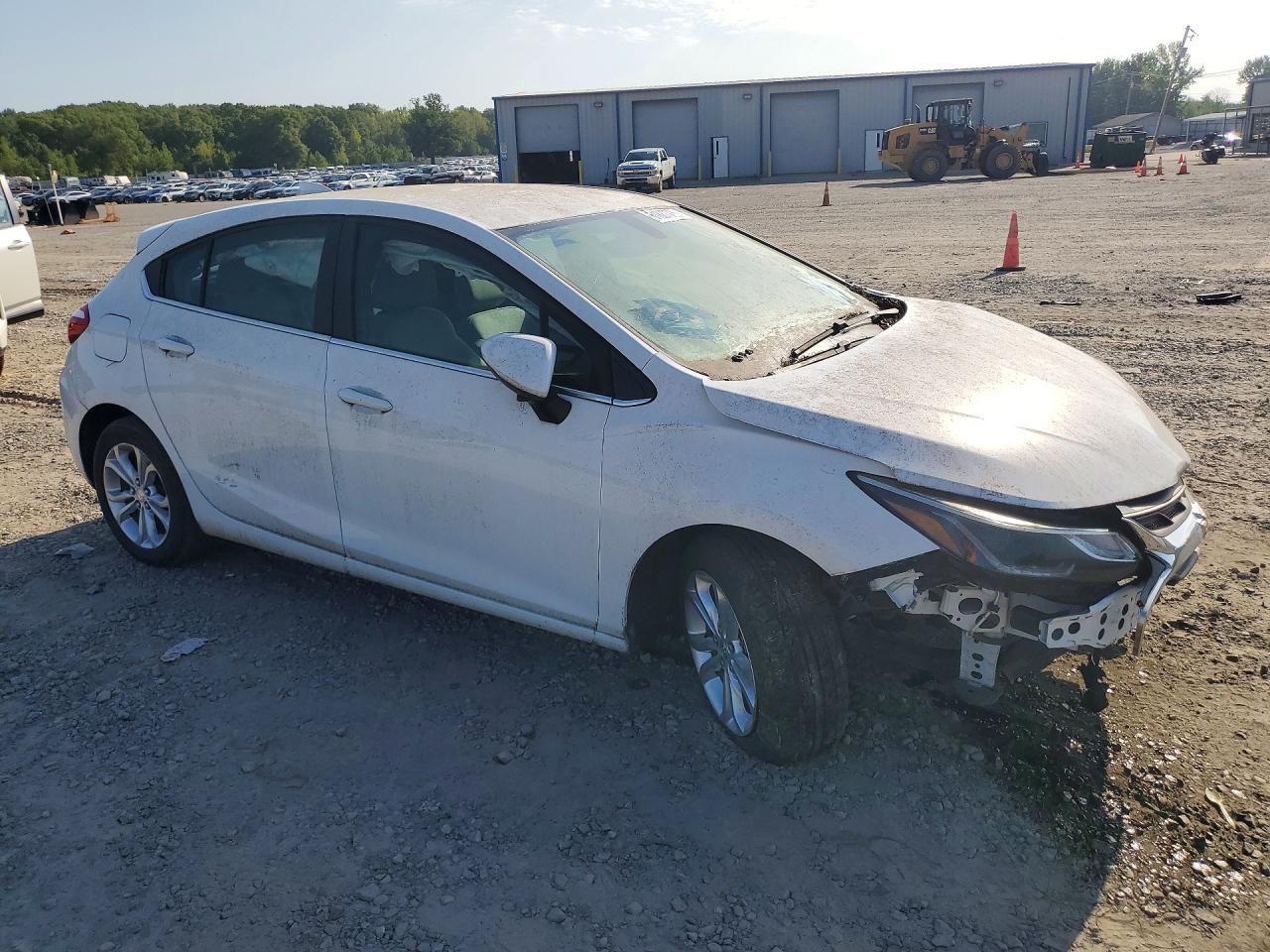 2019 Chevrolet Cruze Lt - Image 4