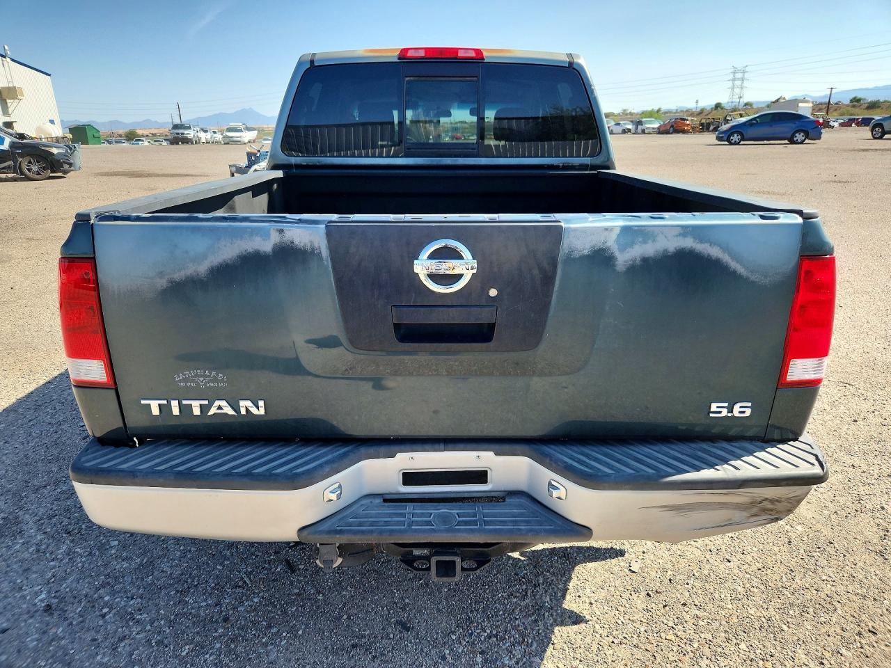 2004 Nissan Titan Xe - Image 6