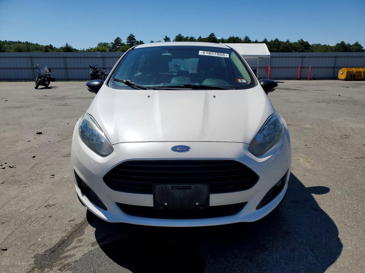 2016 Ford Fiesta Se - Фото 5
