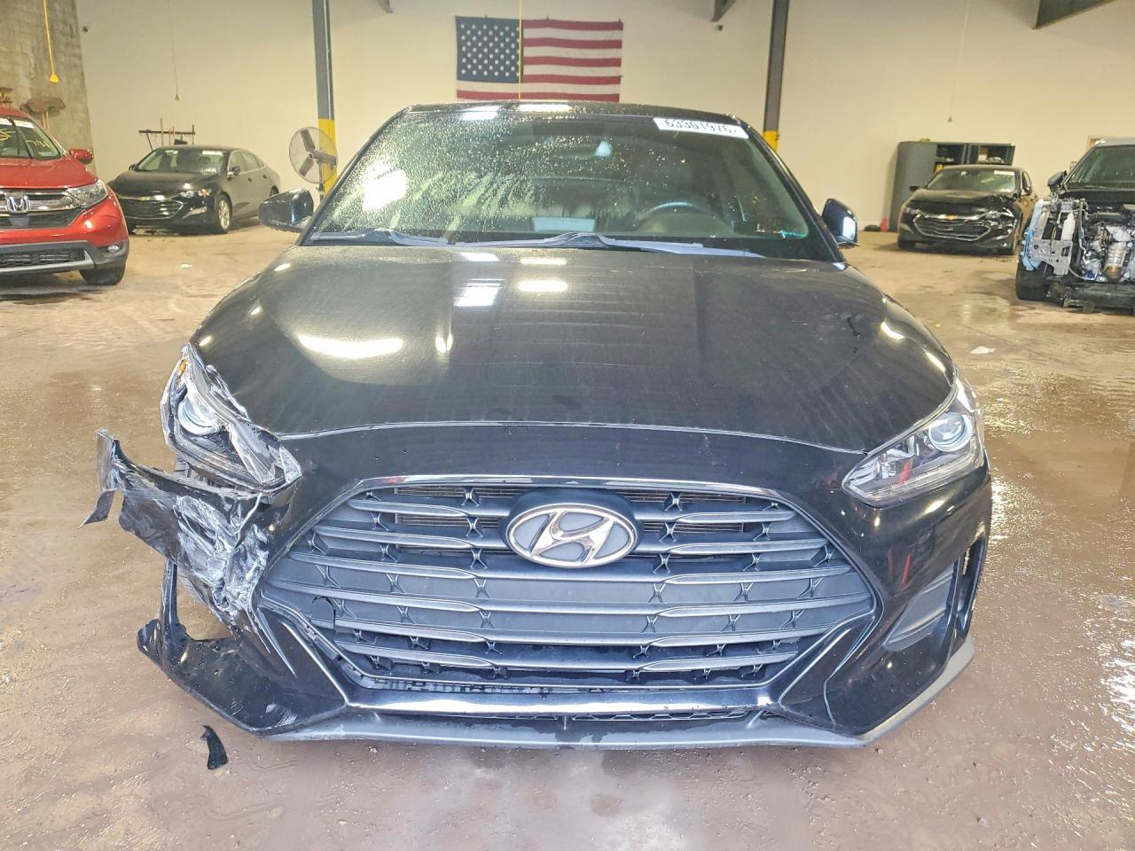 2019 Hyundai Veloster 2.0L Premium - Фото 5