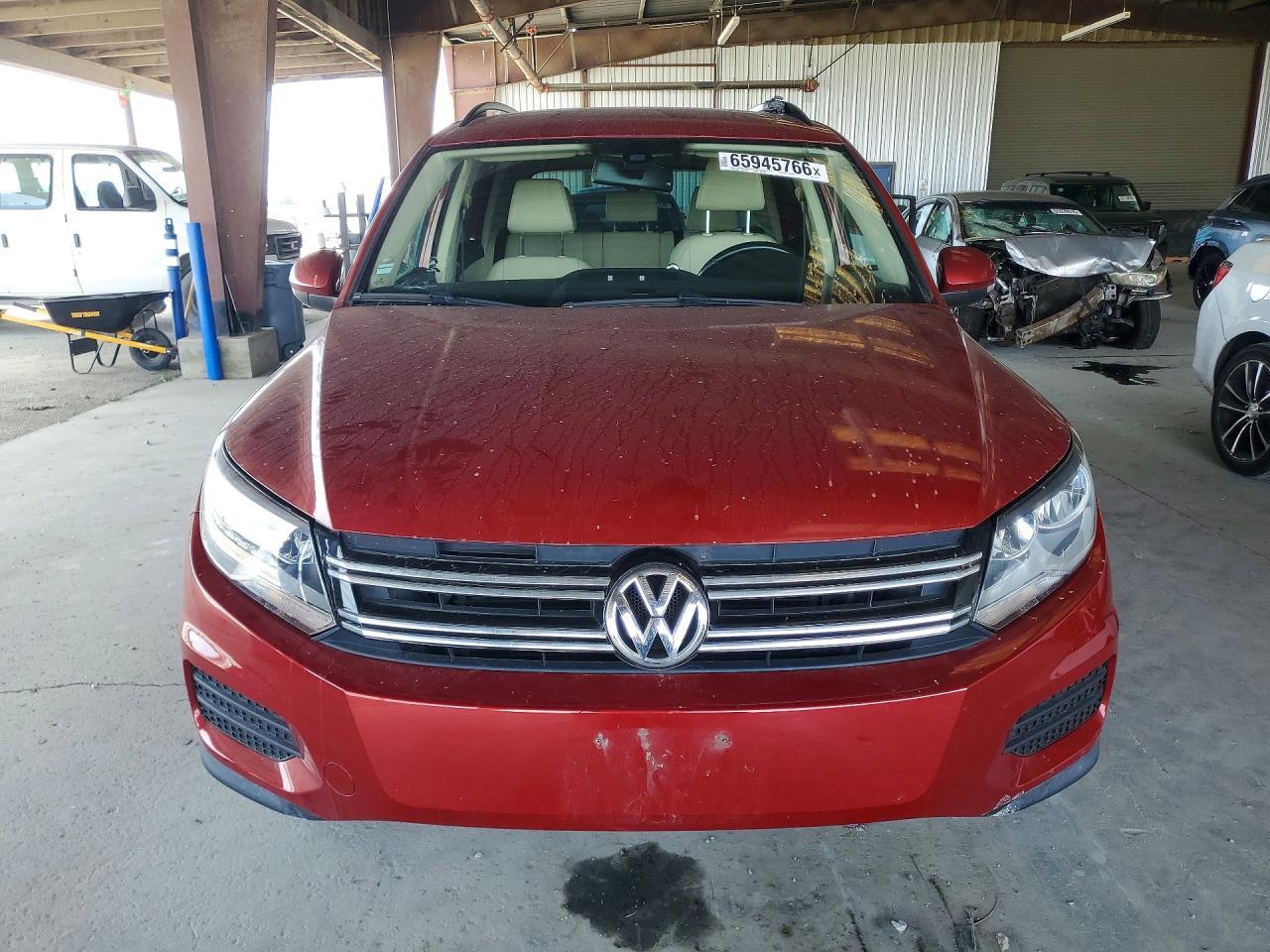 2016 Volkswagen Tiguan S - Image 5