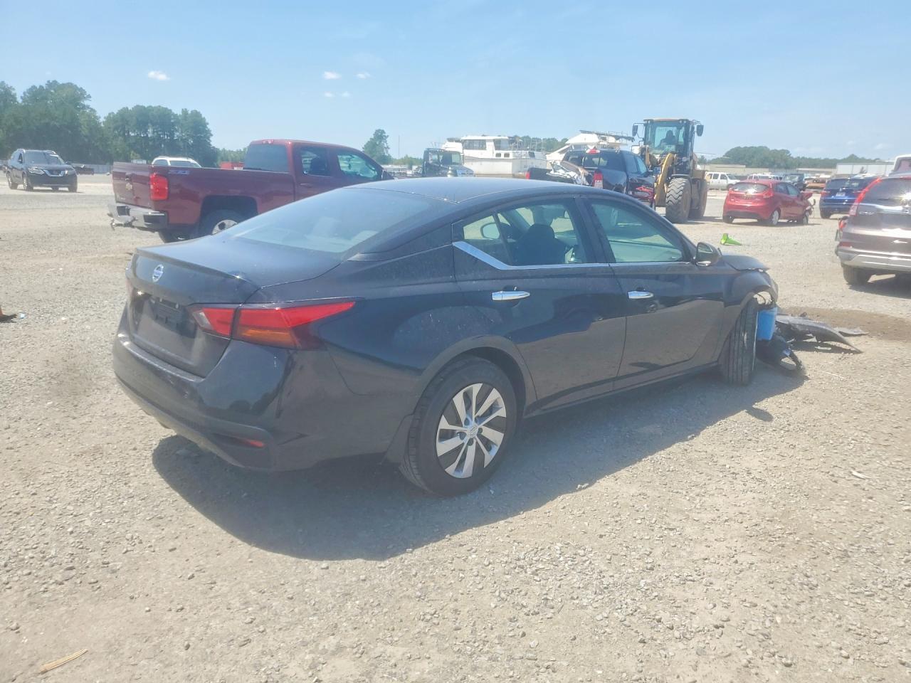 2022 Nissan Altima S - Image 3