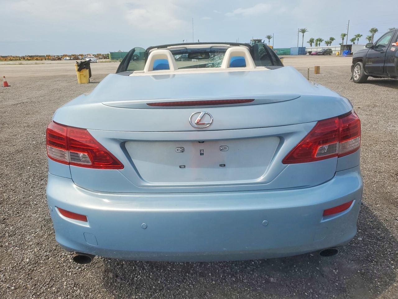 2010 Lexus Is 250C Base - Image 6