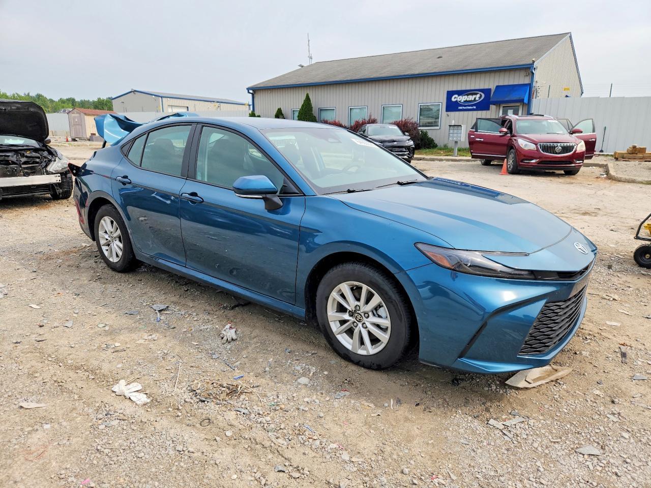 2025 Toyota Camry Le - Фото 4