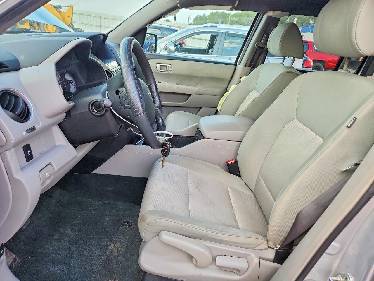 2014 Honda Pilot Lx - Image 7