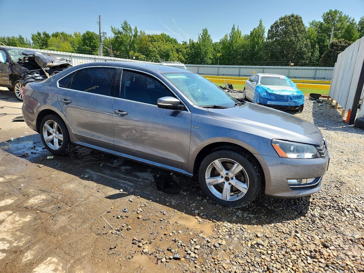 2015 Volkswagen Passat S - Фото 4
