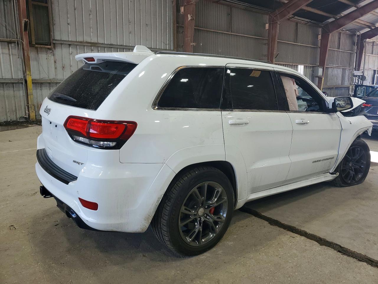 2015 Jeep Grand Cherokee Srt - Фото 3