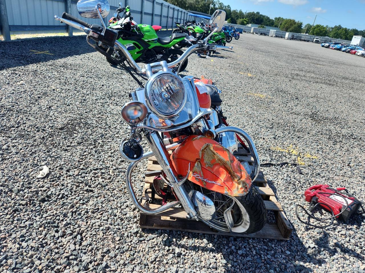2012 Harley-Davidson Flstn Softail Deluxe - Фото 2