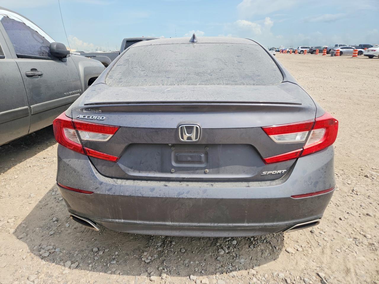 2018 Honda Accord Sport - Image 6