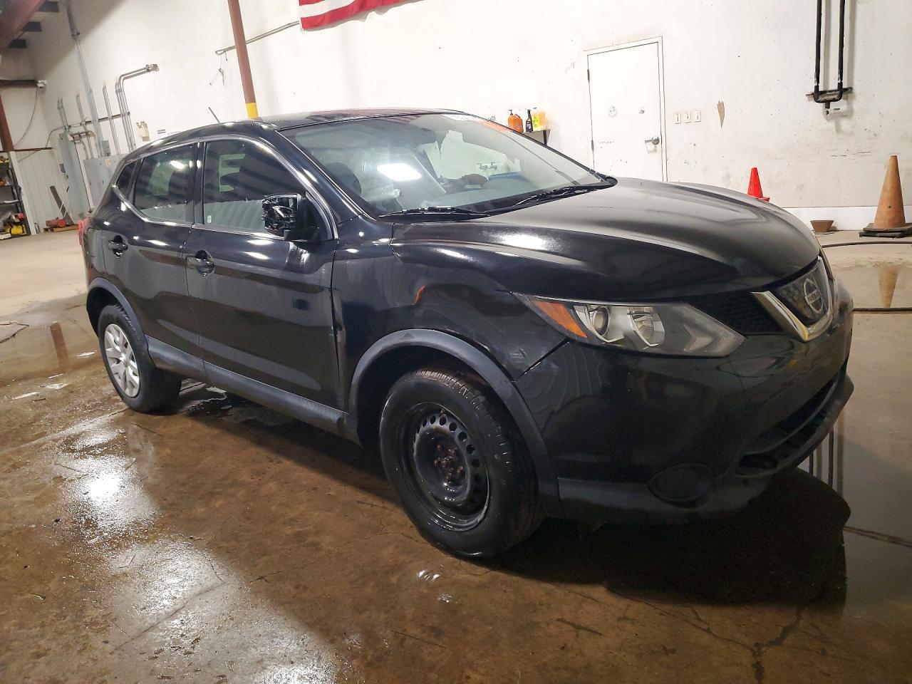 2018 Nissan Rogue Sport S - Фото 4