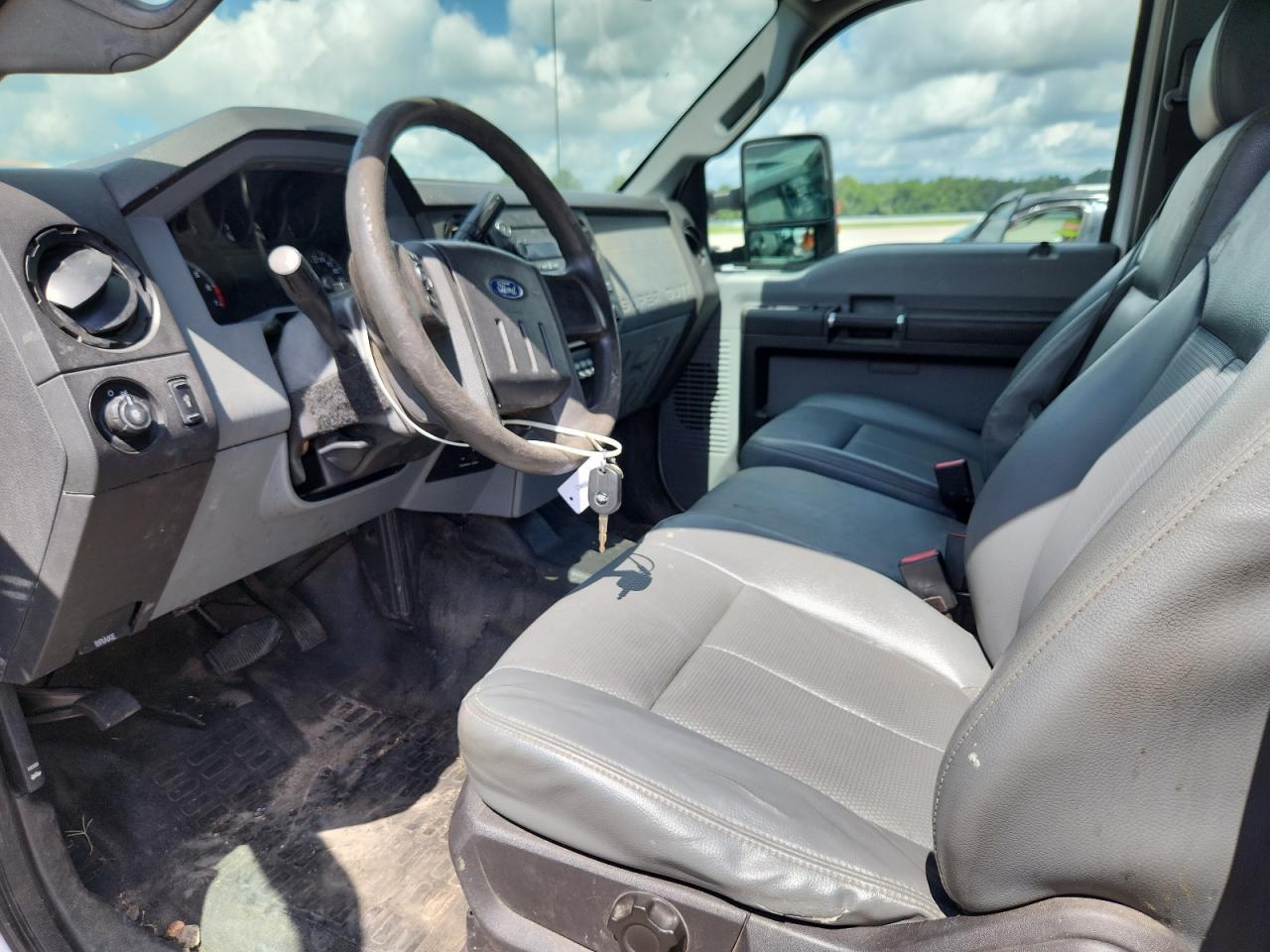 2014 Ford F250 Super Duty - Image 7