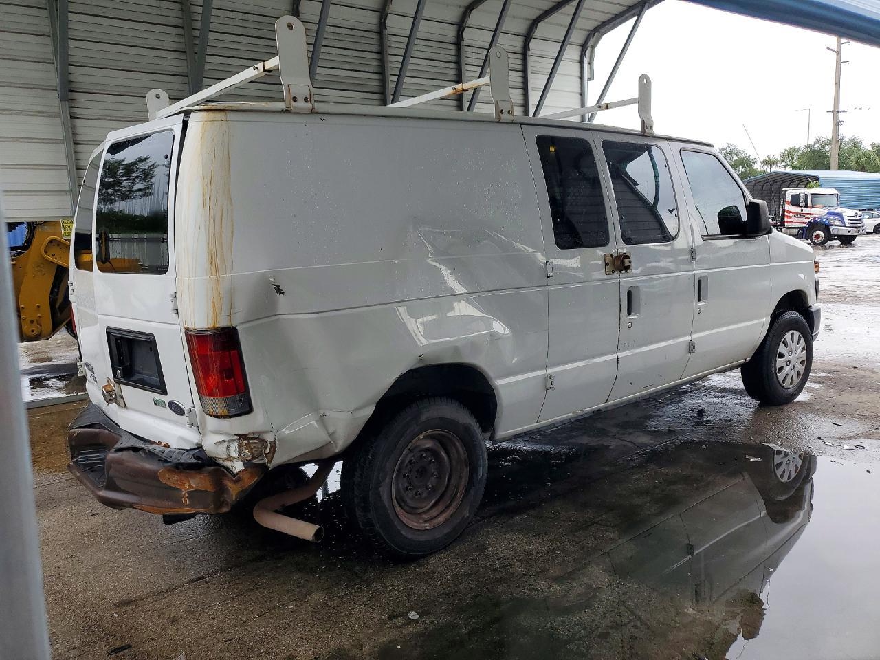 2012 Ford Econoline E150 Van - Фото 3