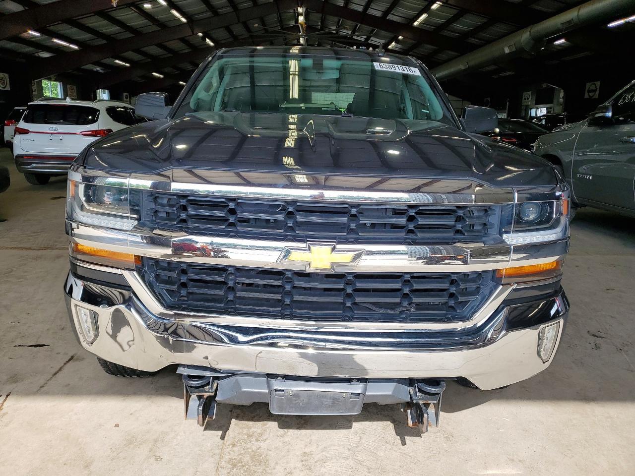 2017 Chevrolet Silverado K1500 Lt - Image 5