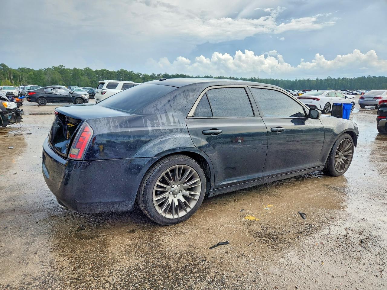 2013 Chrysler 300C Varvatos - Фото 3
