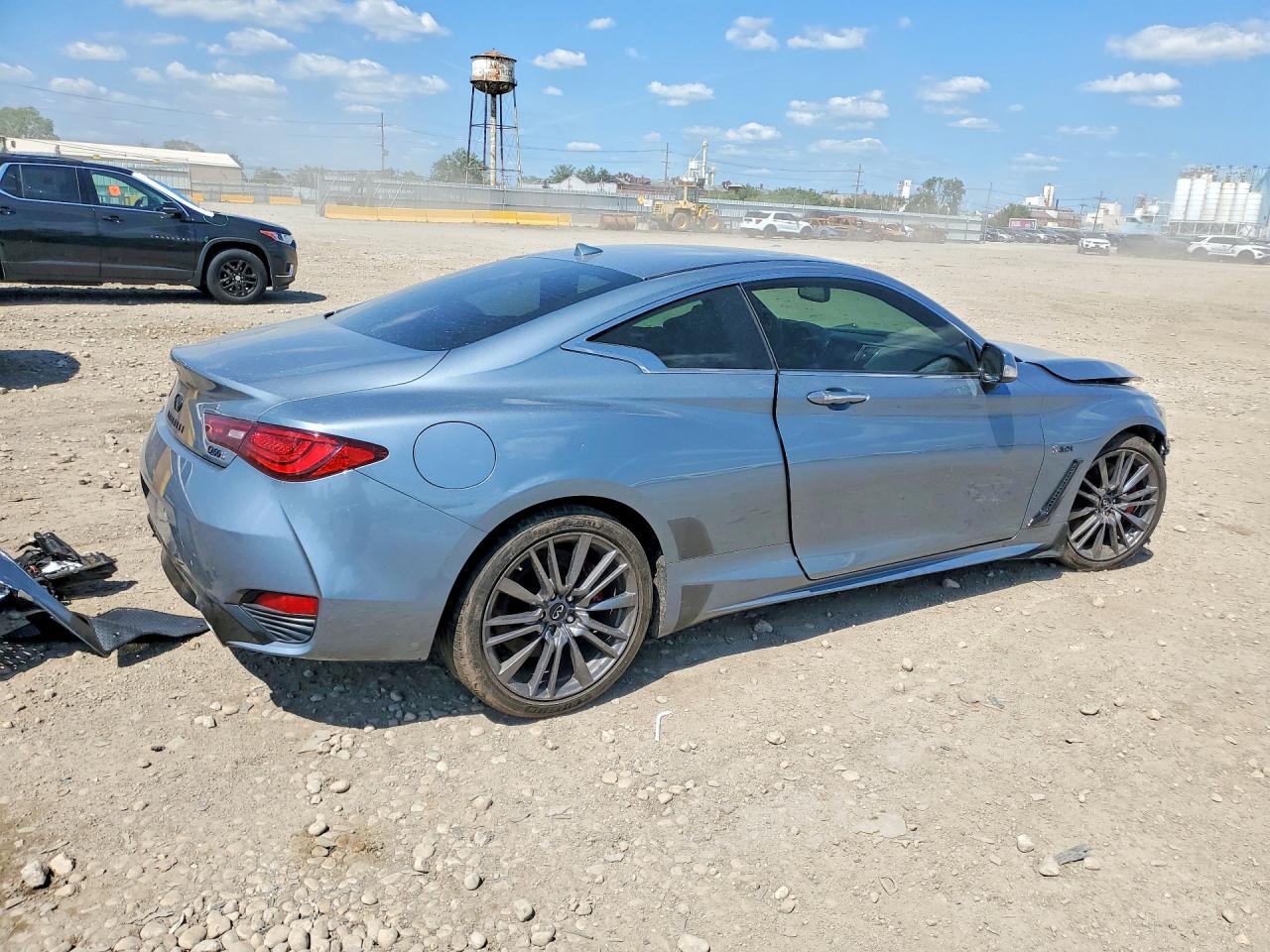 2017 Infiniti Q60 Red Sport 400 - Image 3