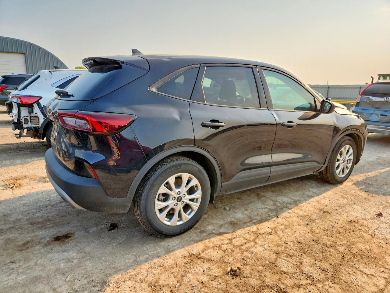 2025 Ford Escape Active - Фото 3